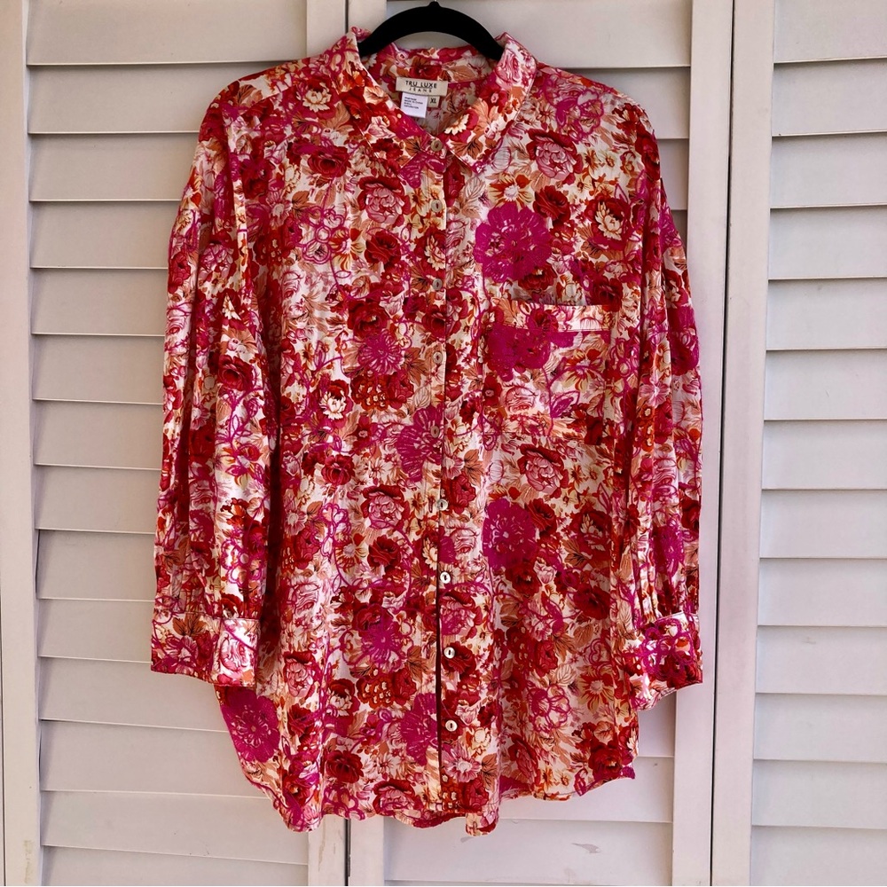 Tru Luxe Jeans Floral Embroidered Button-Down Blouse Size XL NWT - Picture 2 of 16